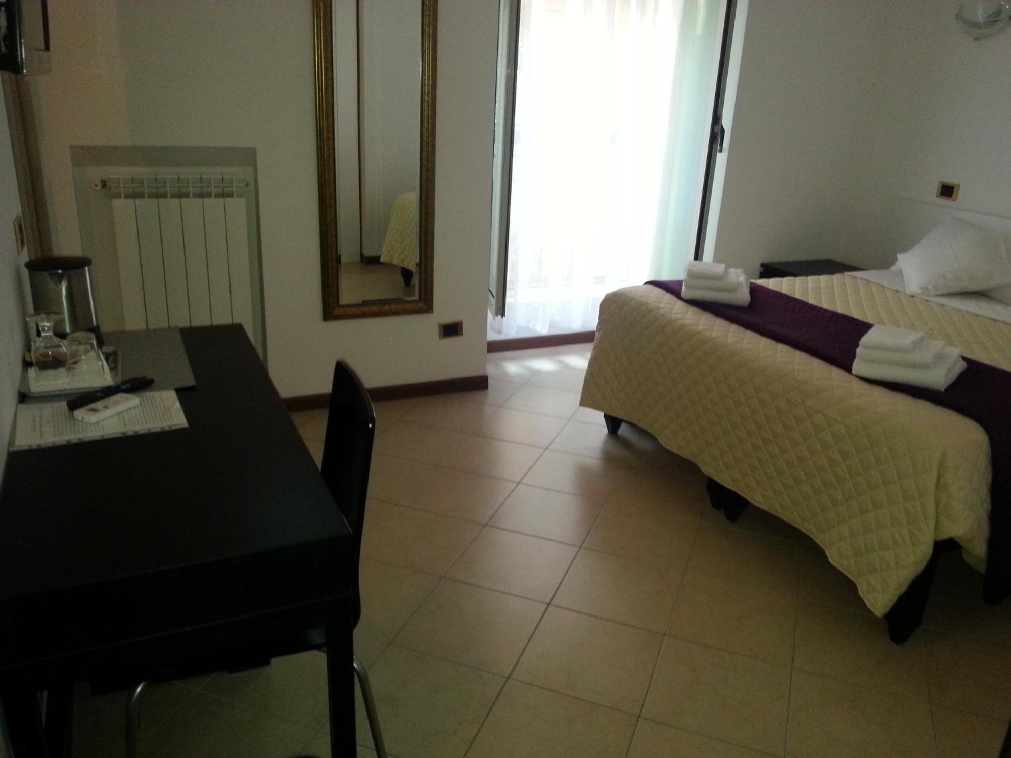 B&B Missi Rome Bagian luar foto